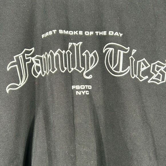 🔥🔥 FAMILY TIES FIRST SMOKE OF THE DAY NYC Podcast RARE T-Shirt Sz XL - PERFECT - Picture 4 of 7